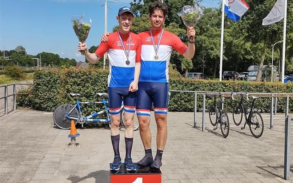 nationale titels voor parawielrenner leon brinksma uit sneek nktijdrijden